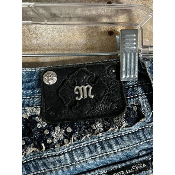 MISS ME BOOTCUT LACE JEWELED EMBROIDERED CONCERT FESTIVAL  PREMIUM DENIM JEANS - Picture 4 of 10